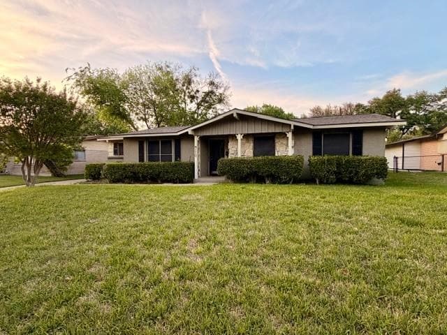 Building Photo - 710 Silverstone Dr