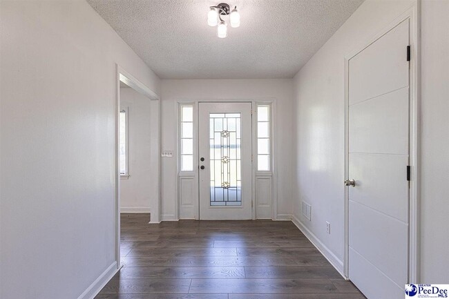 Building Photo - 2318 W Heron Dr