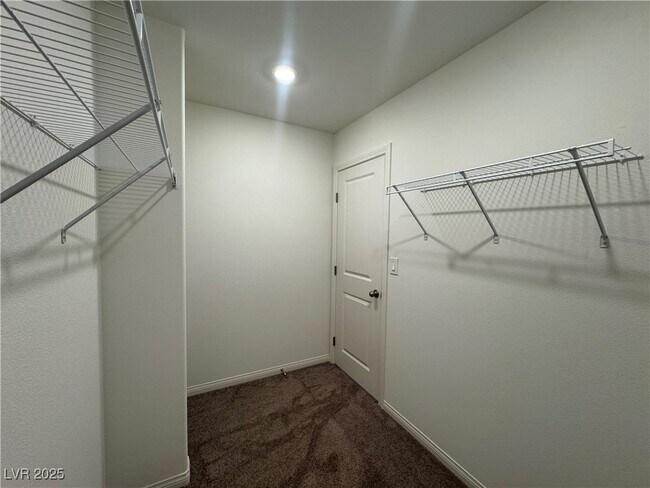 Building Photo - 9143 Rivington Ave