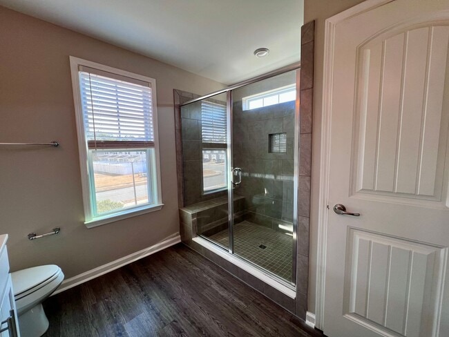 Building Photo - 3 bed/2.5 bath at end unit townhome in Berkeley Walk at Savannah Quarters with garage