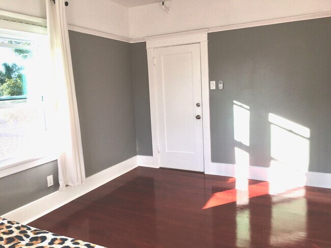 Building Photo - 135 Bonito Ave