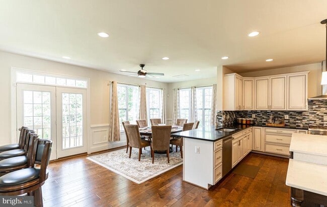 Building Photo - 6626 Ivy Hill Dr