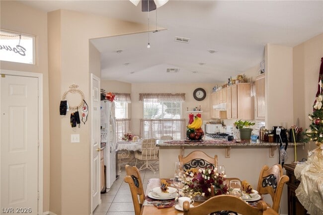 Building Photo - 1563 Raining Hills St