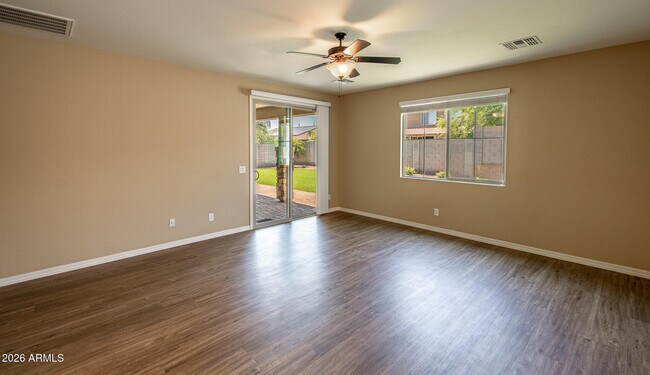 Building Photo - 18445 W Saguaro Ln