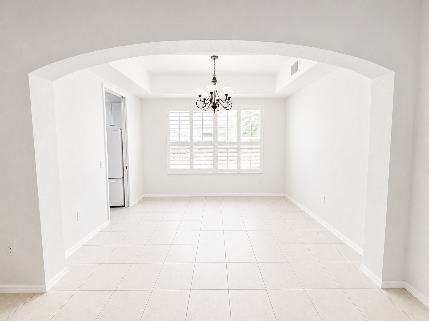 Building Photo - 1445 Mariposa Cir