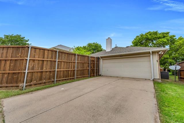 Building Photo - 9817 Belfort Dr