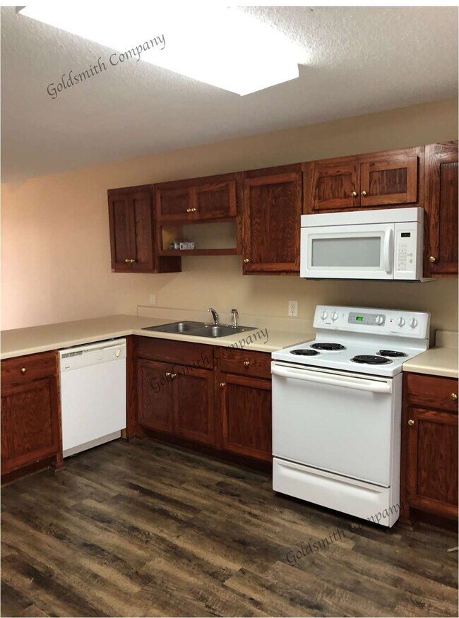 Building Photo - "3-Bed Duplex with 2 Full Baths at 209-A Springfield Circle, Easley!"