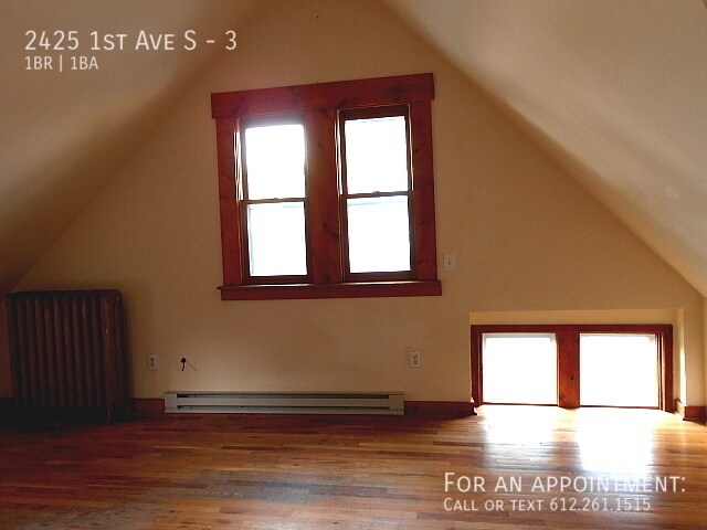 Building Photo - 2425 1st Ave S