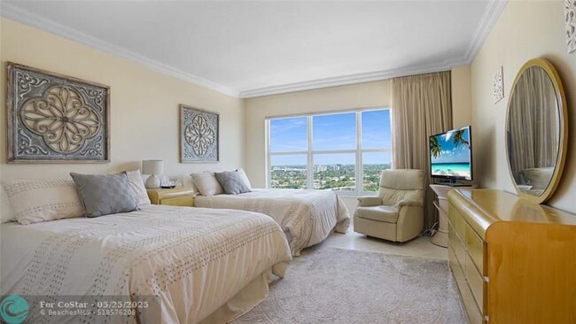 Building Photo - 3750 Galt Ocean Dr