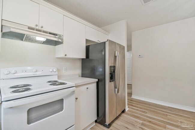 Building Photo - 2037 Marquesas Ln