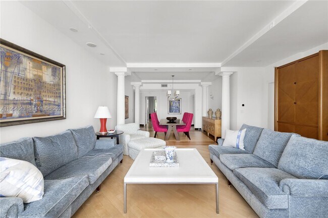 Building Photo - 20165 NE 39th Pl