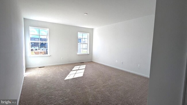 Building Photo - 11 Edinburgh Ct