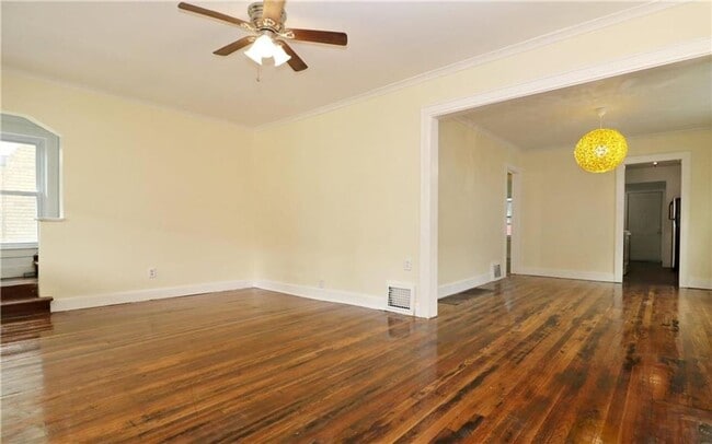 Building Photo - Charming, Updated 3-bedroom 2-bath home!!