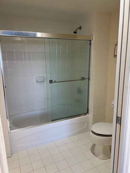 Building Photo - 816 NW 11th St