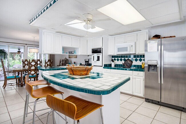 Building Photo - 86 Cobia St