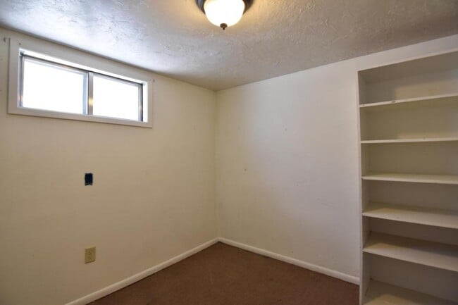 Building Photo - 485 10th St