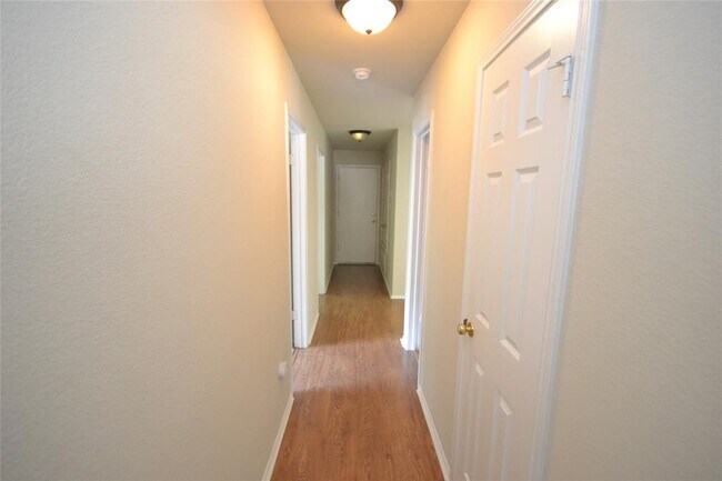 Building Photo - 1803 Warwick Cove