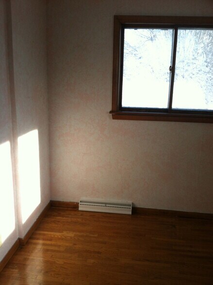 Bedroom 2 - 628 Johanna Avenue Southeast