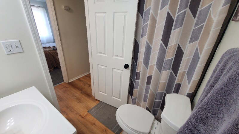 Building Photo - 977 Kyle Ave