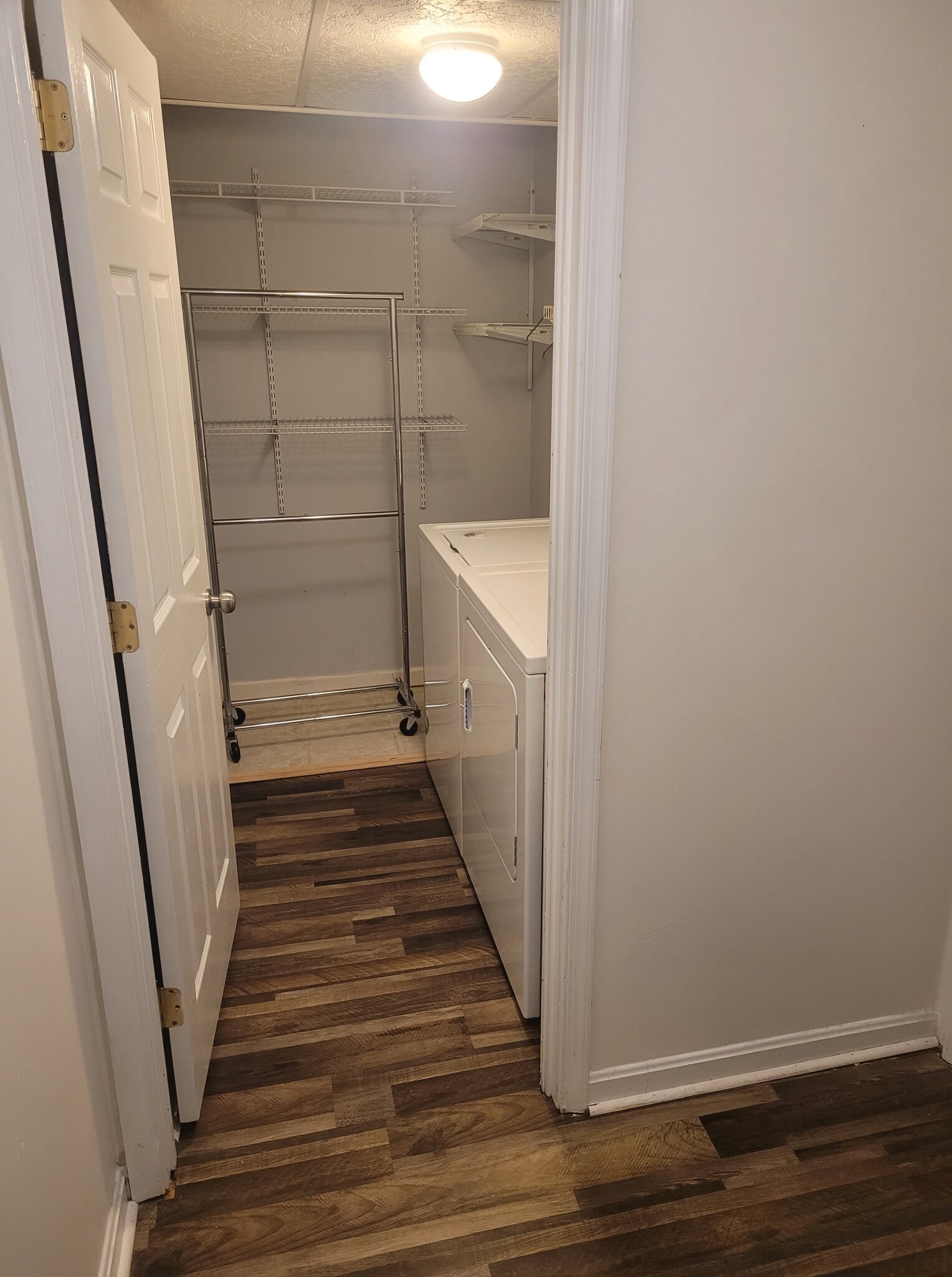 Laundry room - 1252 Castine Ct