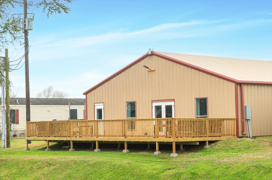 Building Photo - 8407 FM 565