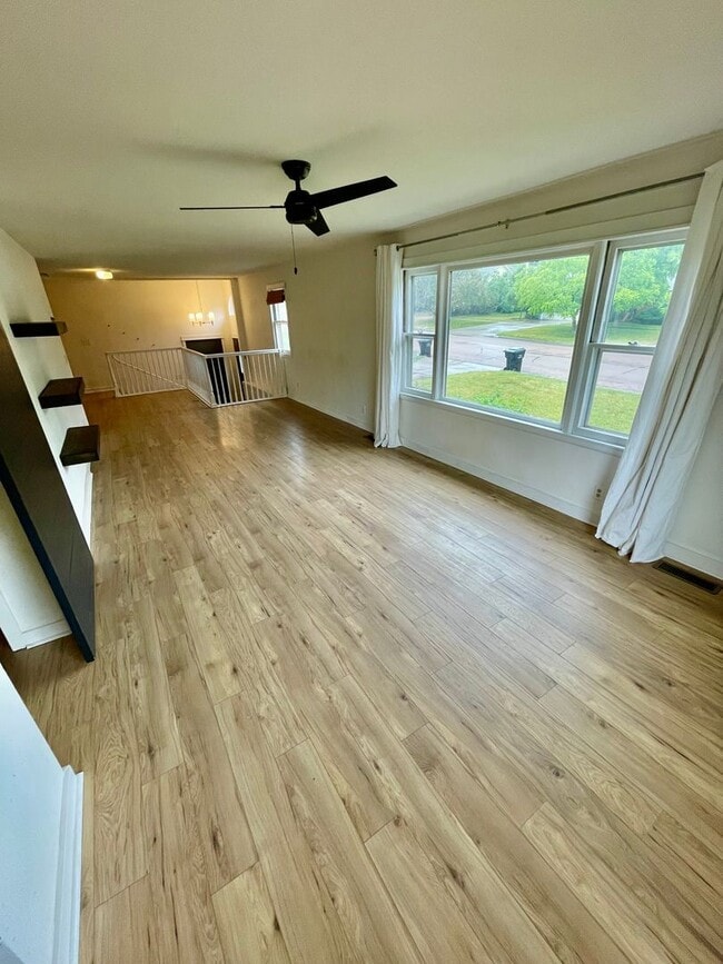 Building Photo - Beautifully Renovated 4-Bedroom Home Near West Blvd