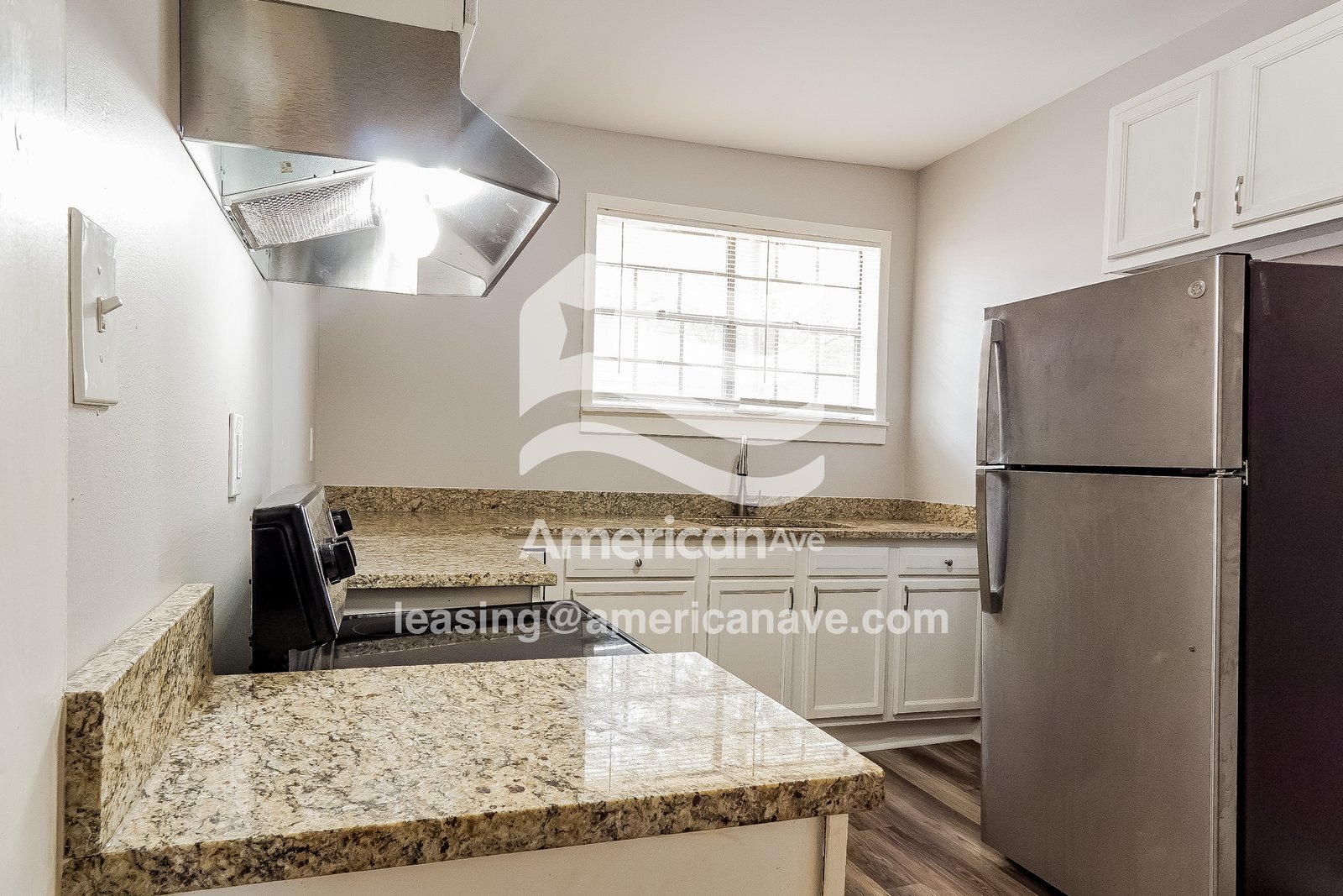 Building Photo - 608 Jerry Coleman St