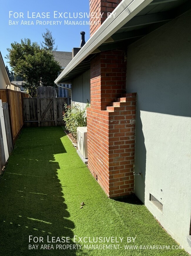 Building Photo - 330 Orchard Ave