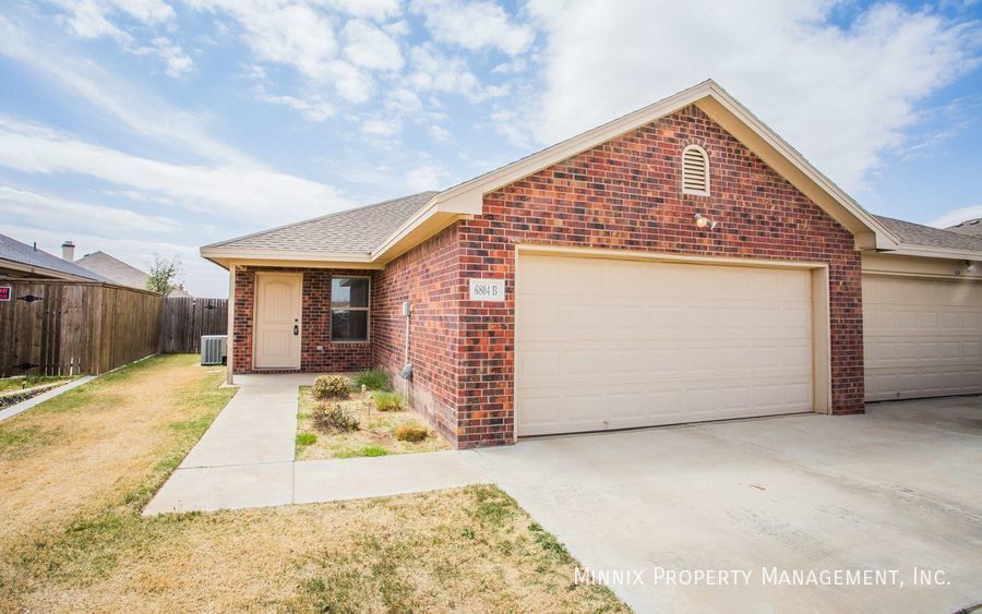 Building Photo - 6804 Oakridge Ave