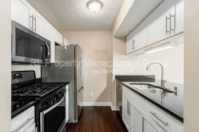 Building Photo - 1812 Bennigan Dr