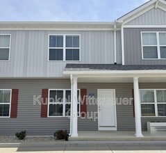 Building Photo - 300-D PACIFIC DRIVE
