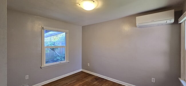 Building Photo - 10407 64th Ave S