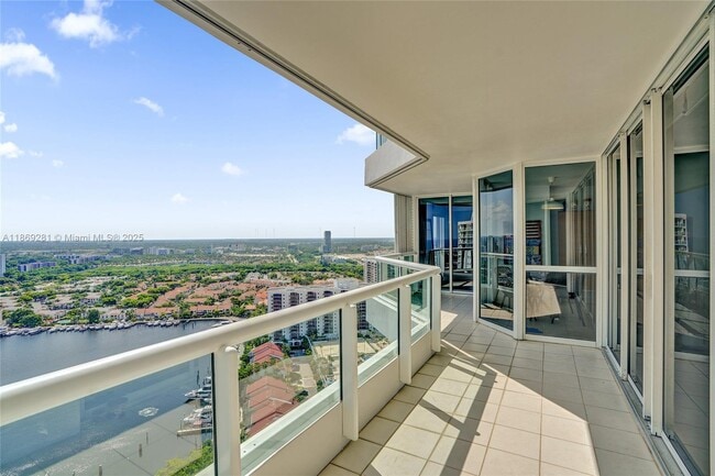 Building Photo - 21205 Yacht Club Dr