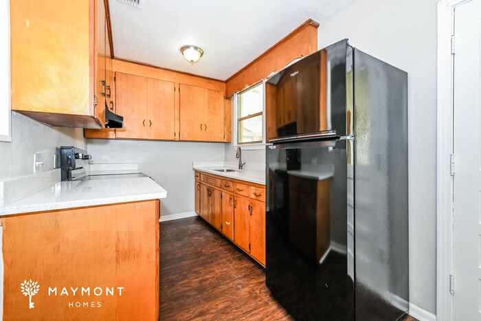 Building Photo - 5442 Marcia Cir