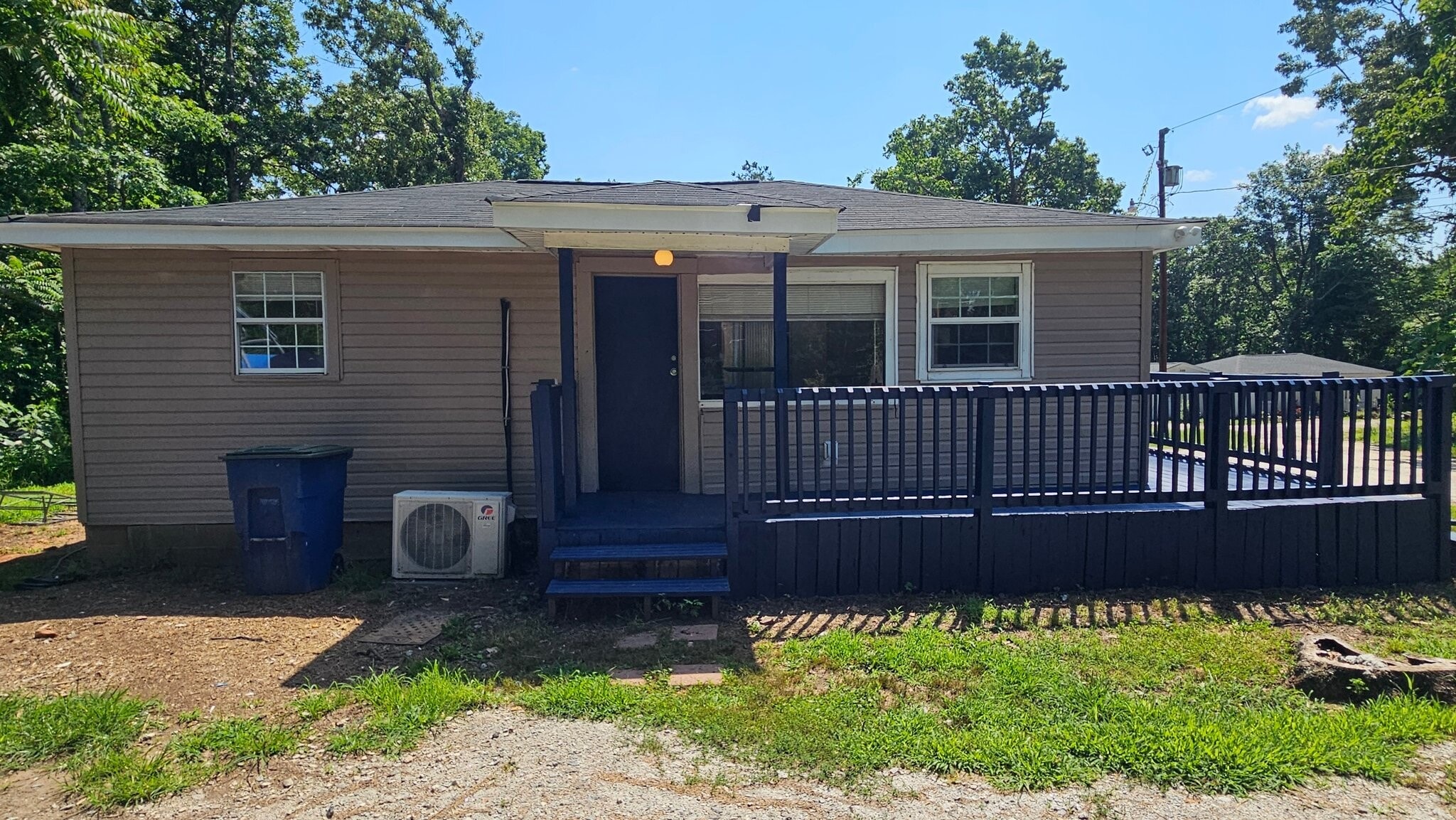 Building Photo - 1373 Ridge Rd