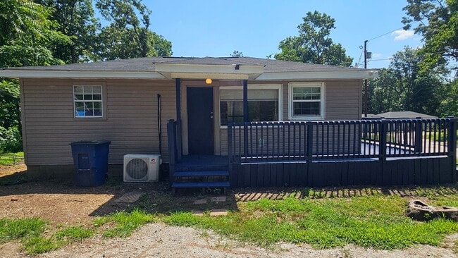 Building Photo - 1373 Ridge Rd