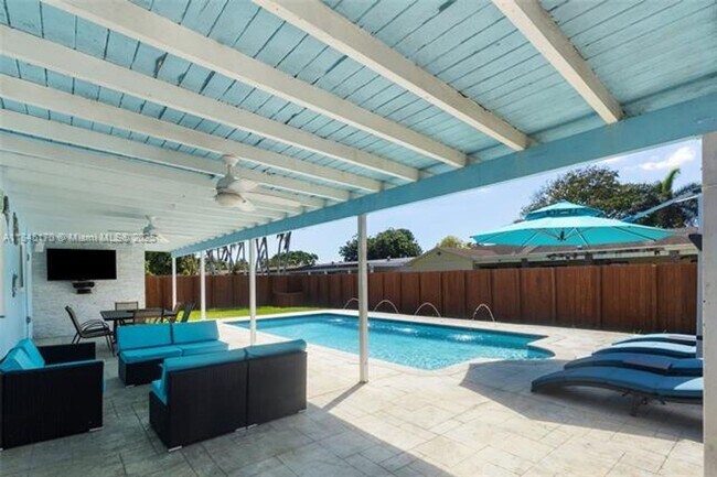 Building Photo - 8040 SW 196th Terrace