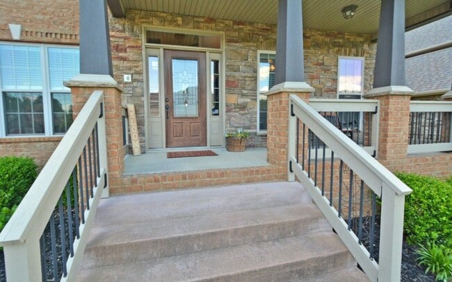 Building Photo - 181 Roanoke Station Cir