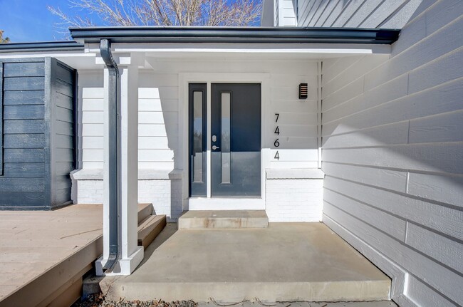 Building Photo - Willow Creek Home 4BR/3BA with attached 2 car garage! AVAIL 7/15/26