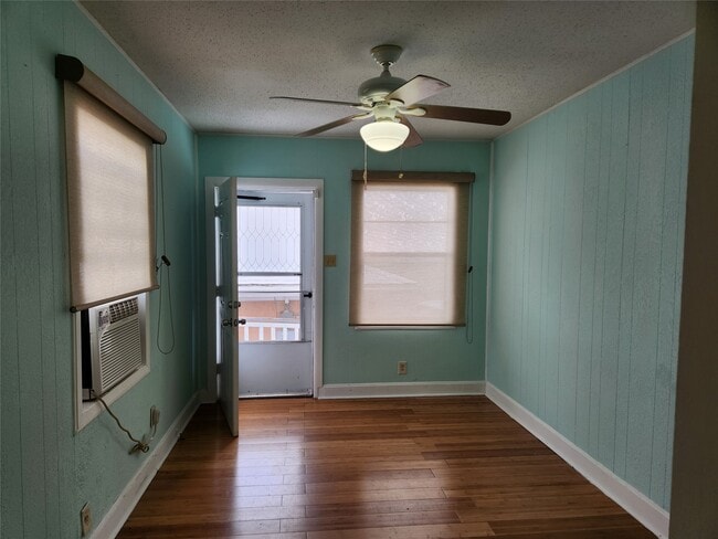 Building Photo - 1807 Church St