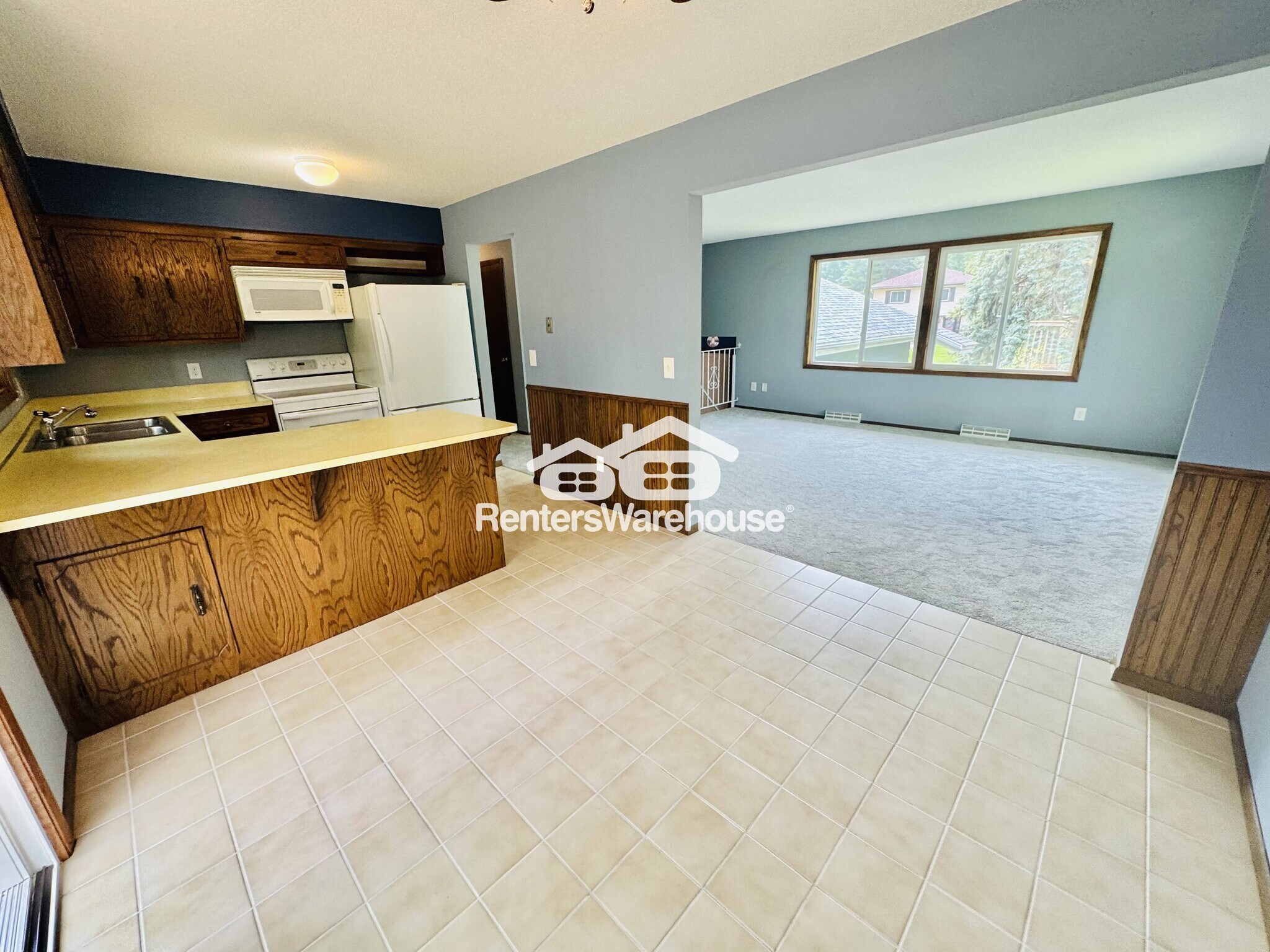 Building Photo - 905 97th Ln NE