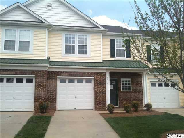 Primary Photo - 2472 Redmayne Ln