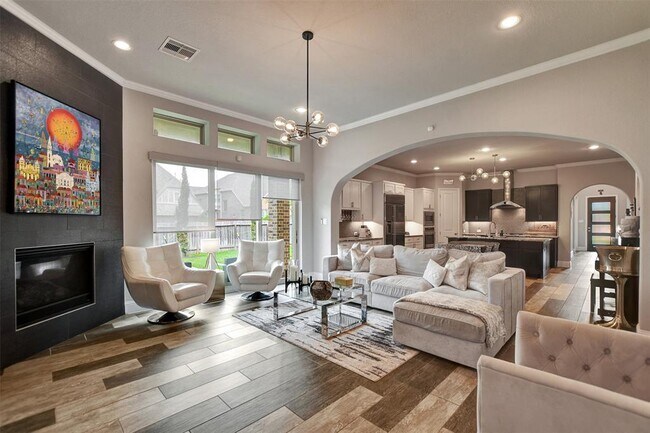 Building Photo - 13219 Pkwy Hills Dr