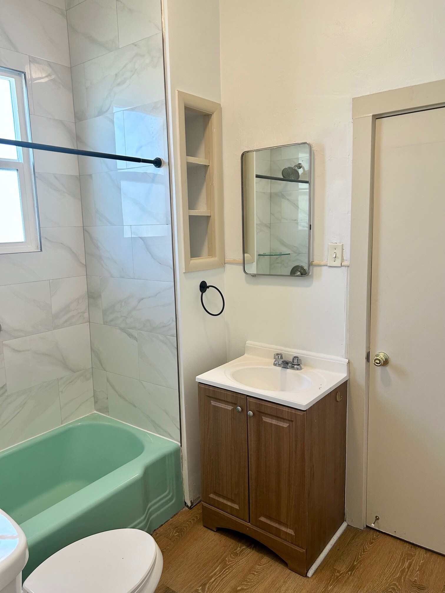 Bathroom - 814 S Jefferson St