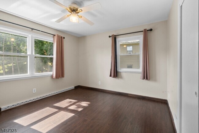 Building Photo - 58 Jardine Rd