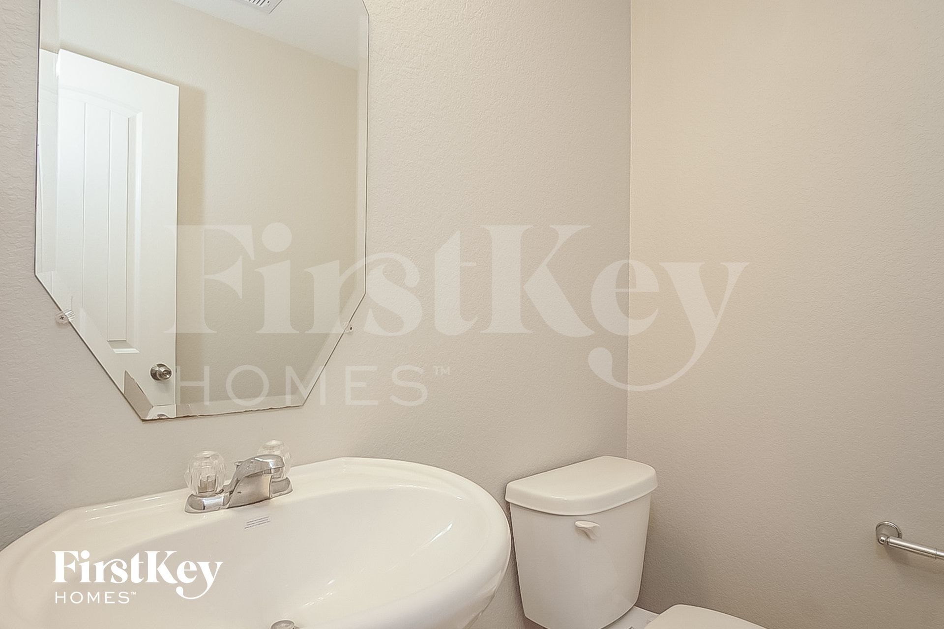 Building Photo - 29018 Innes Park Pl