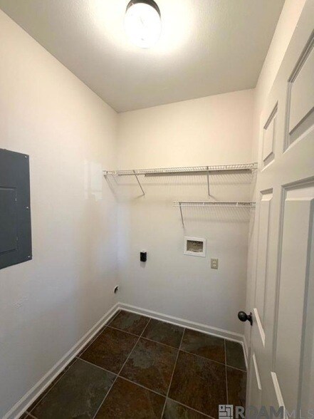 Building Photo - 40524 Cross Ridge Ave