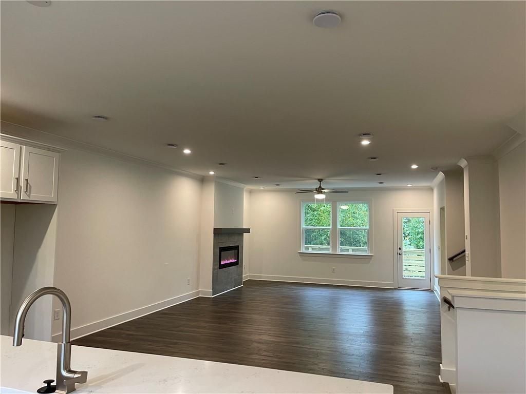 Building Photo - 3391 Catalan Aly