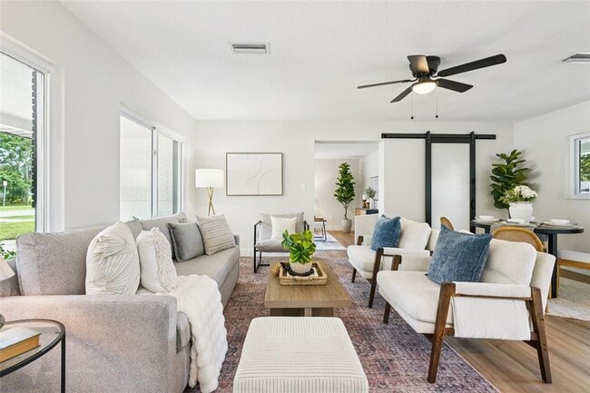 Building Photo - 311 Shore Dr E