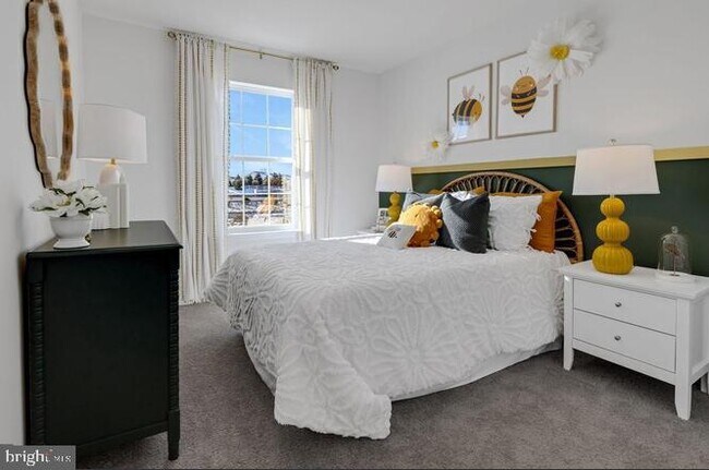 Building Photo - 8214 Alexander Court